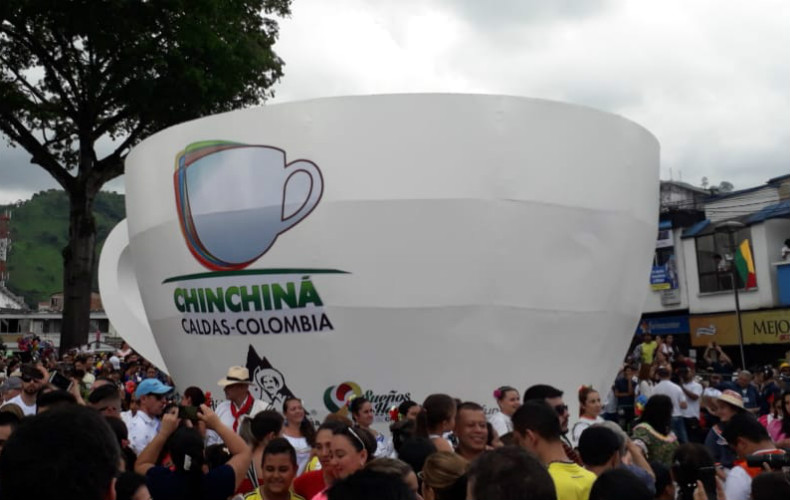 Pintuco presente en el Record Guinness de la taza de café más grande del mundo