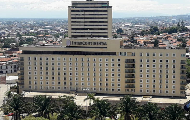 Pintuco le pone color al hotel más importante de Cali, Colombia