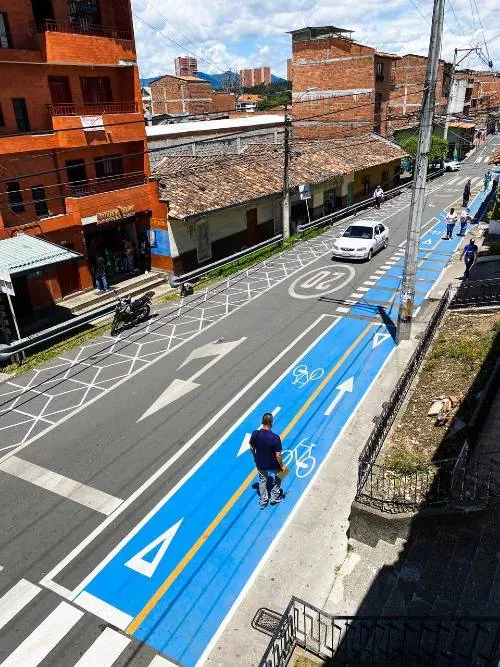 Color y actividades pedagógicas son parte de un proyecto que protege la vida en la calle