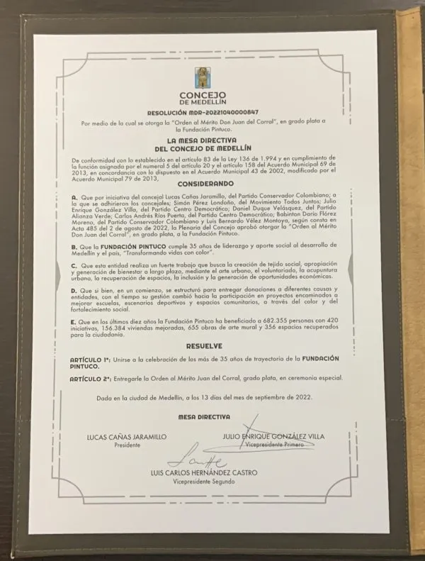 Fundación Pintuco recibió distinción del Concejo de Medellín